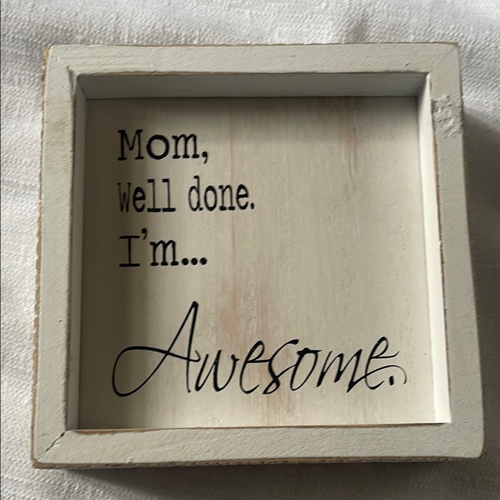 White Wooden Mom Quote Box